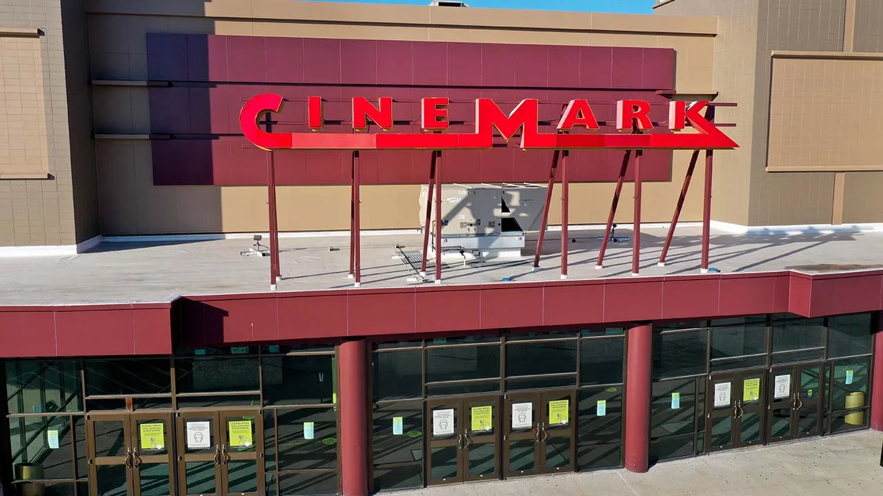 Does Cinemark Take Apple Pay?