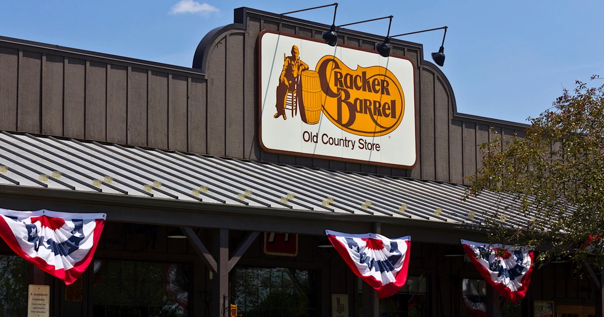 Does Cracker Barrel Take Apple Pay?