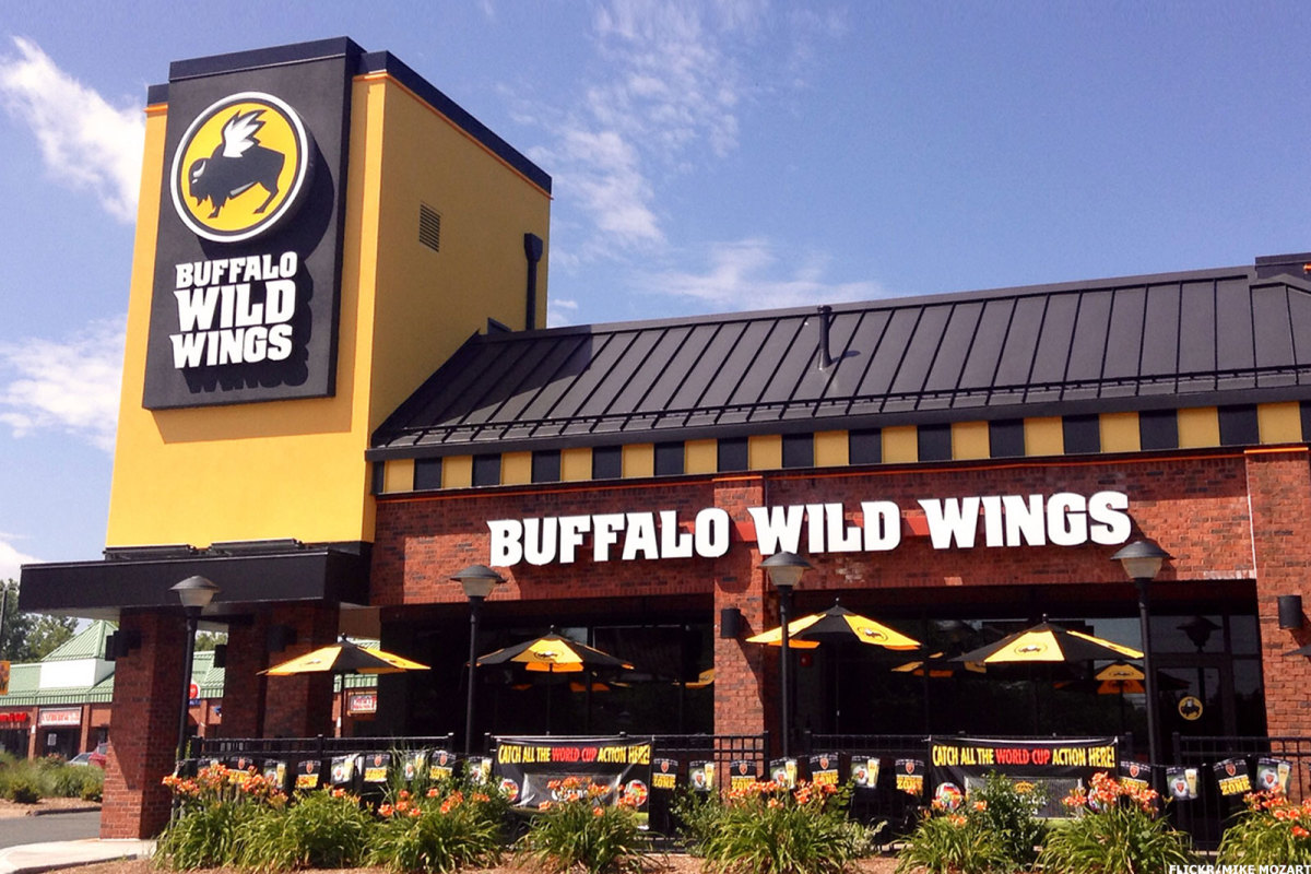 Does BWW Take Apple Pay?