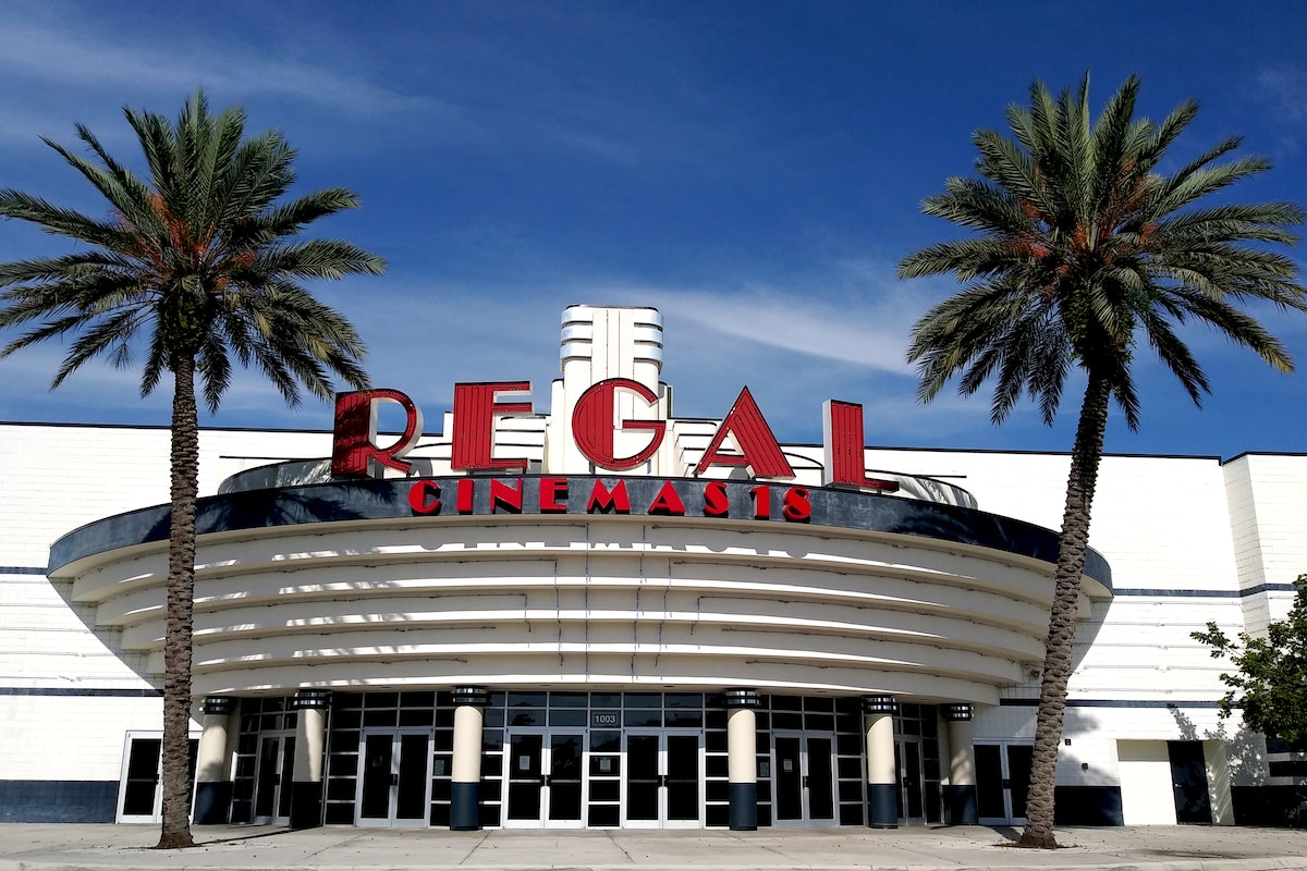 Does Regal Take Apple Pay?