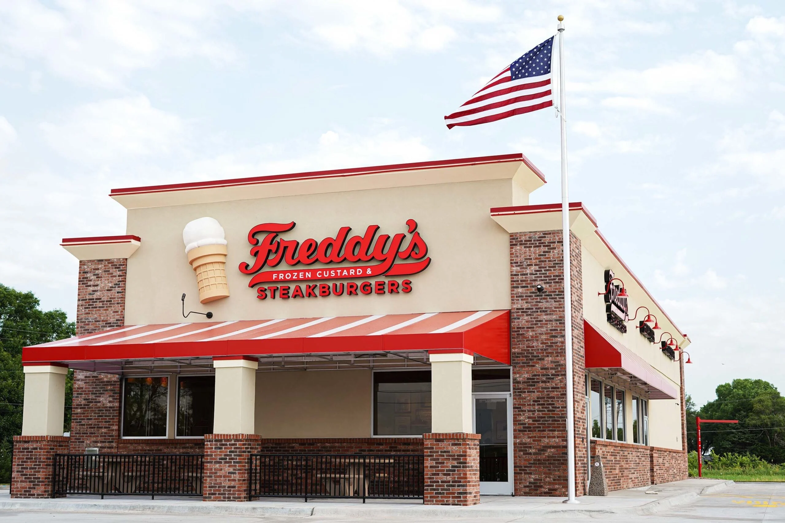 Does Freddy's Take Apple Pay?