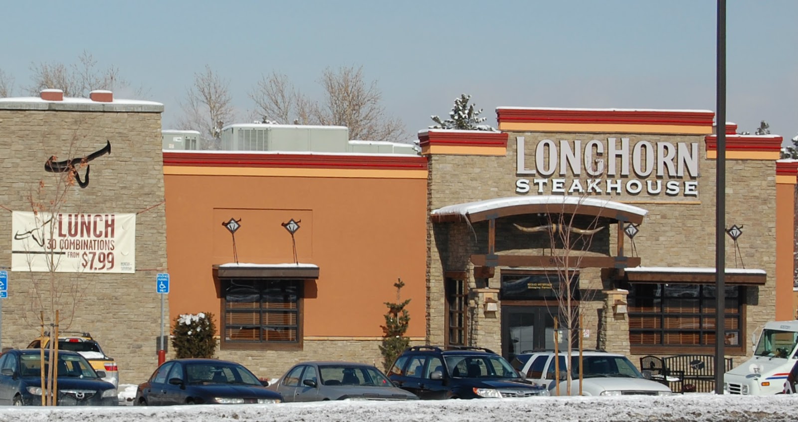 Does Longhorn Steakhouse Accept Apple Pay? 